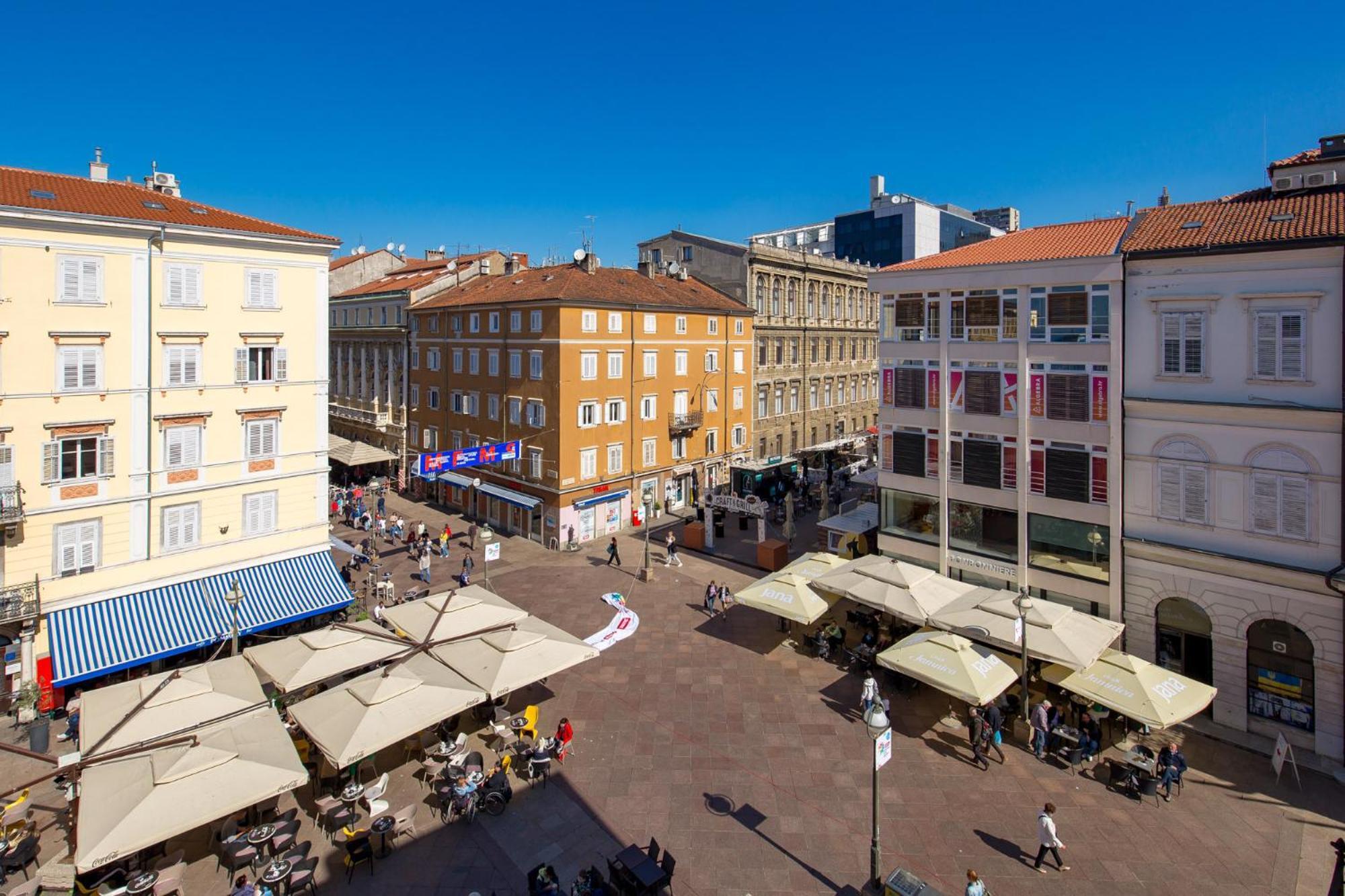 Cozy On Korzo Apartments Rijeka Rom bilde